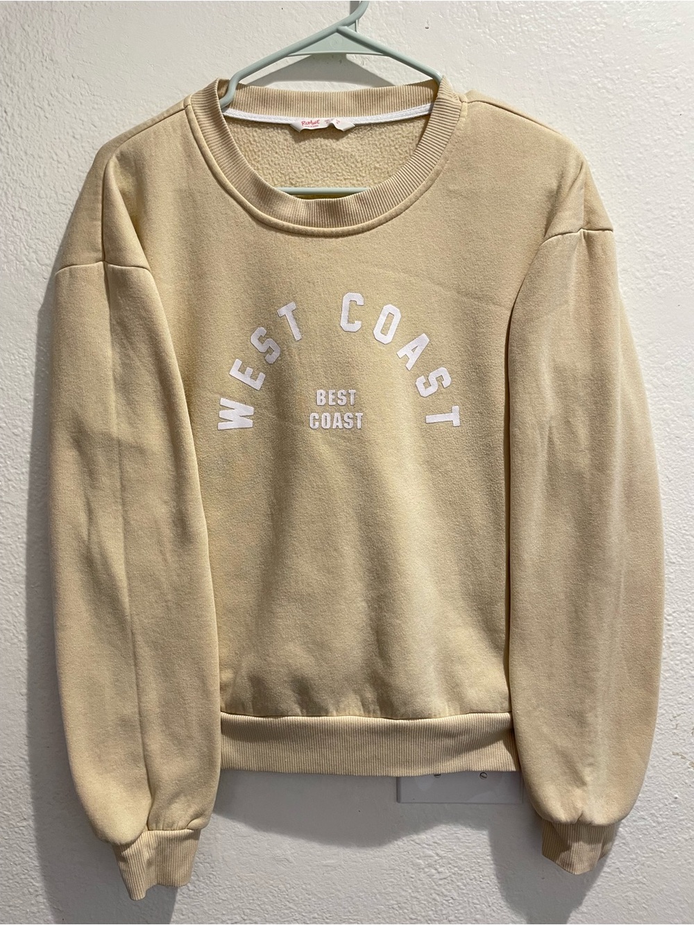✨ West Coast Best Coast Butter Yellow Slouchy Crewneck M 🌴